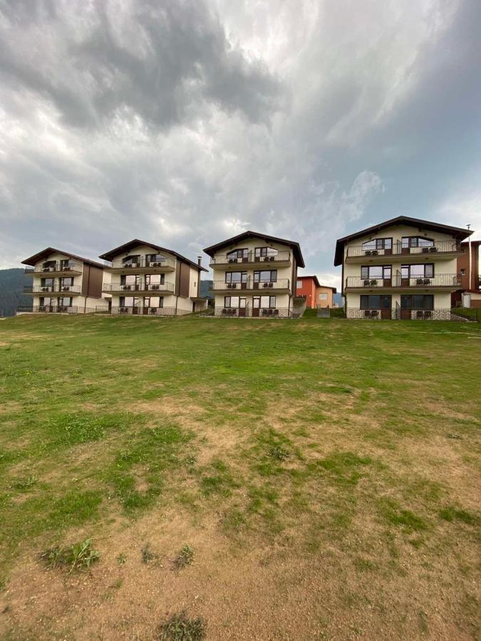 Вили Елеганс Сърница Exteriér fotografie
